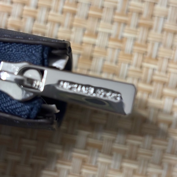 Michael Kors Jet Set Travel Saffiano Leather Large  3/4 Zip Navy Blue Wallet - Picture 7 of 8